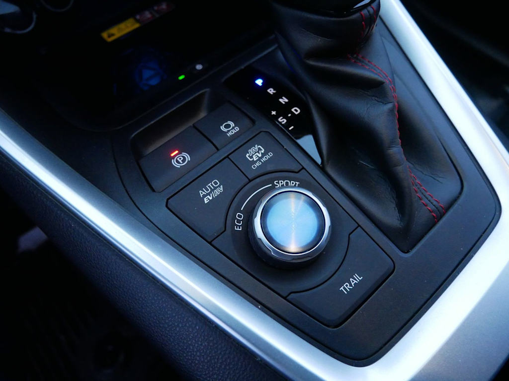 Thumbnail: 2023 Toyota RAV4 - 11