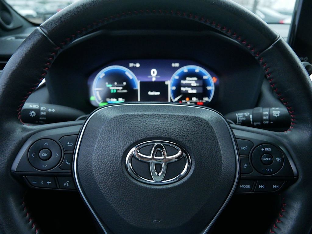 Thumbnail: 2023 Toyota RAV4 - 24