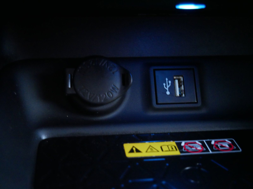 Thumbnail: 2023 Toyota RAV4 - 23