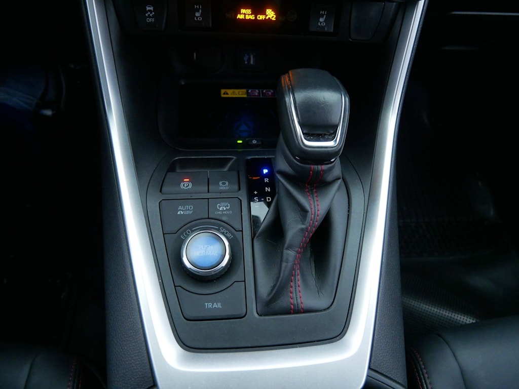 Thumbnail: 2023 Toyota RAV4 - 12