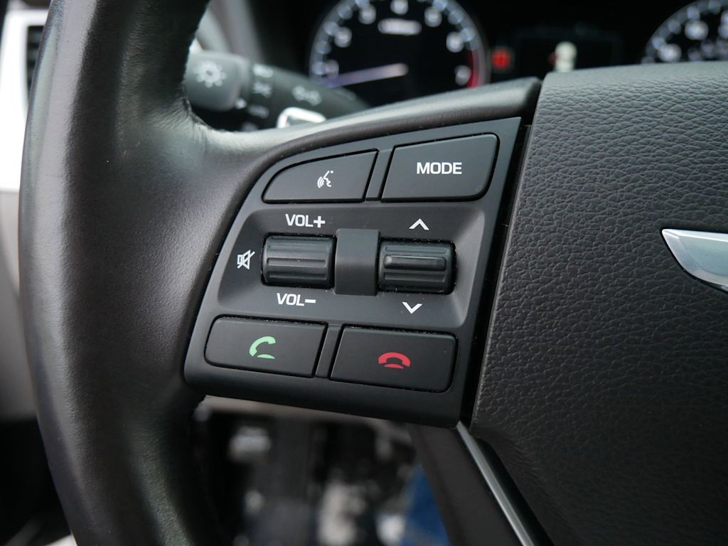 Thumbnail: 2015 Hyundai Genesis - 25