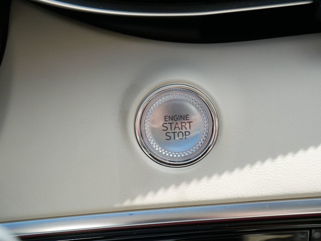 Thumbnail: 2023 Genesis GV70 - 22