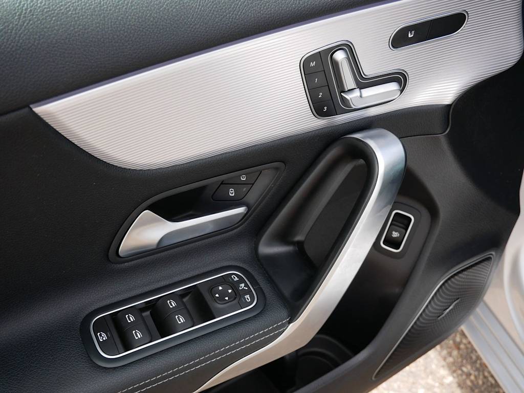 Thumbnail: 2020 Mercedes-Benz A-Class - 15