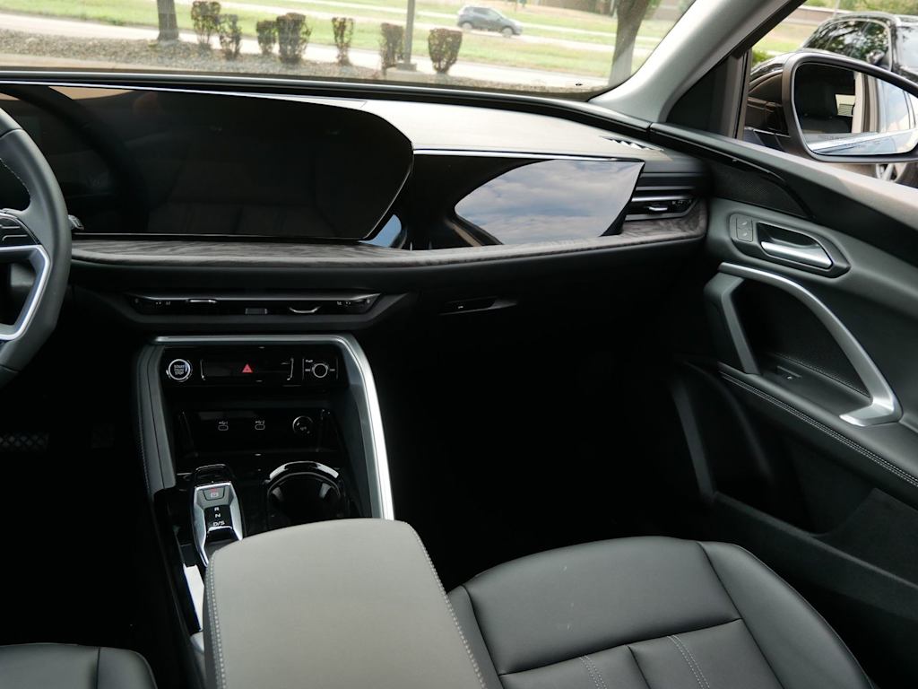 Thumbnail: 2025 Audi Q5 - 9