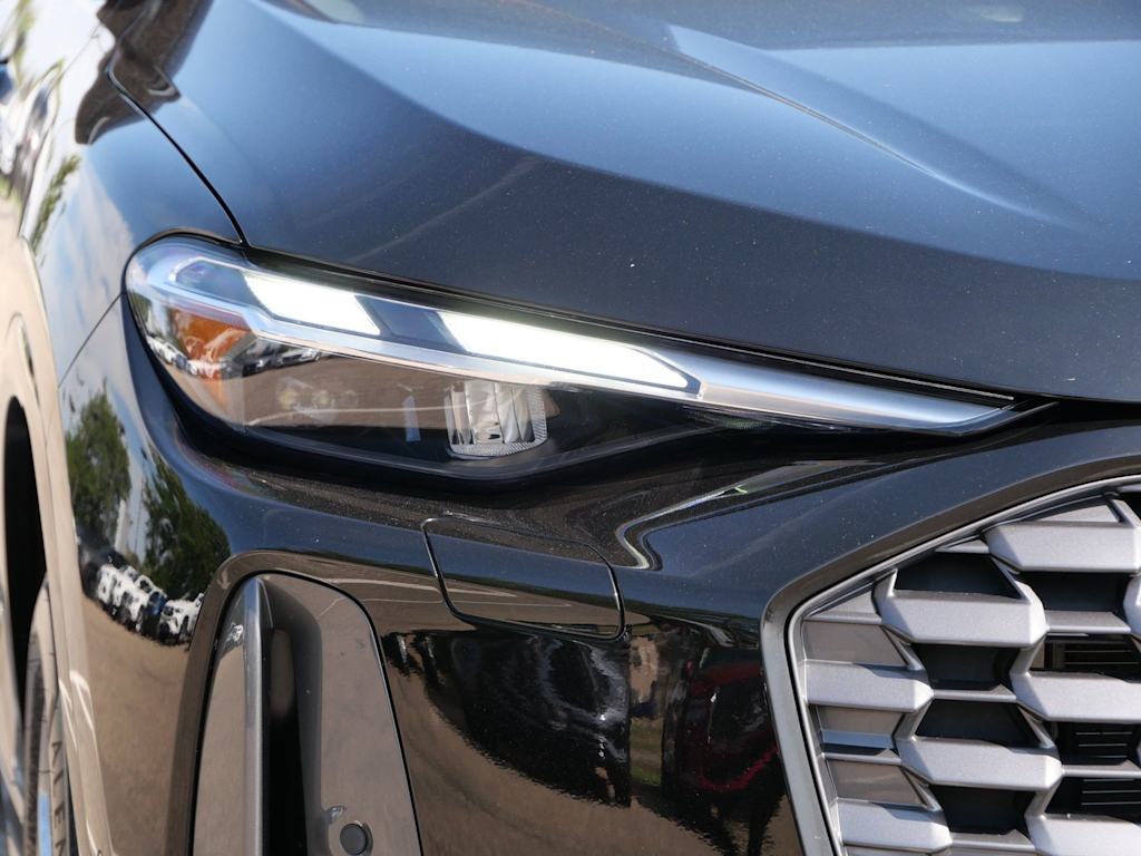 Thumbnail: 2025 Audi Q5 - 14