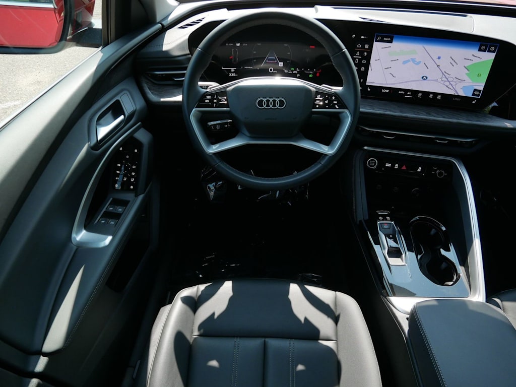 Thumbnail: 2025 Audi Q5 - 2