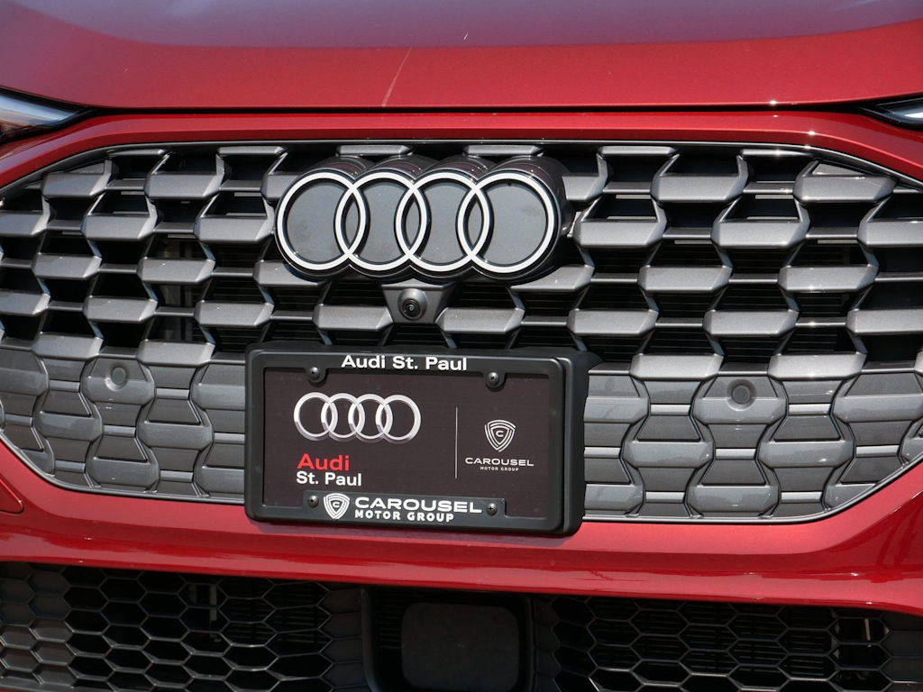 Thumbnail: 2025 Audi Q5 - 4