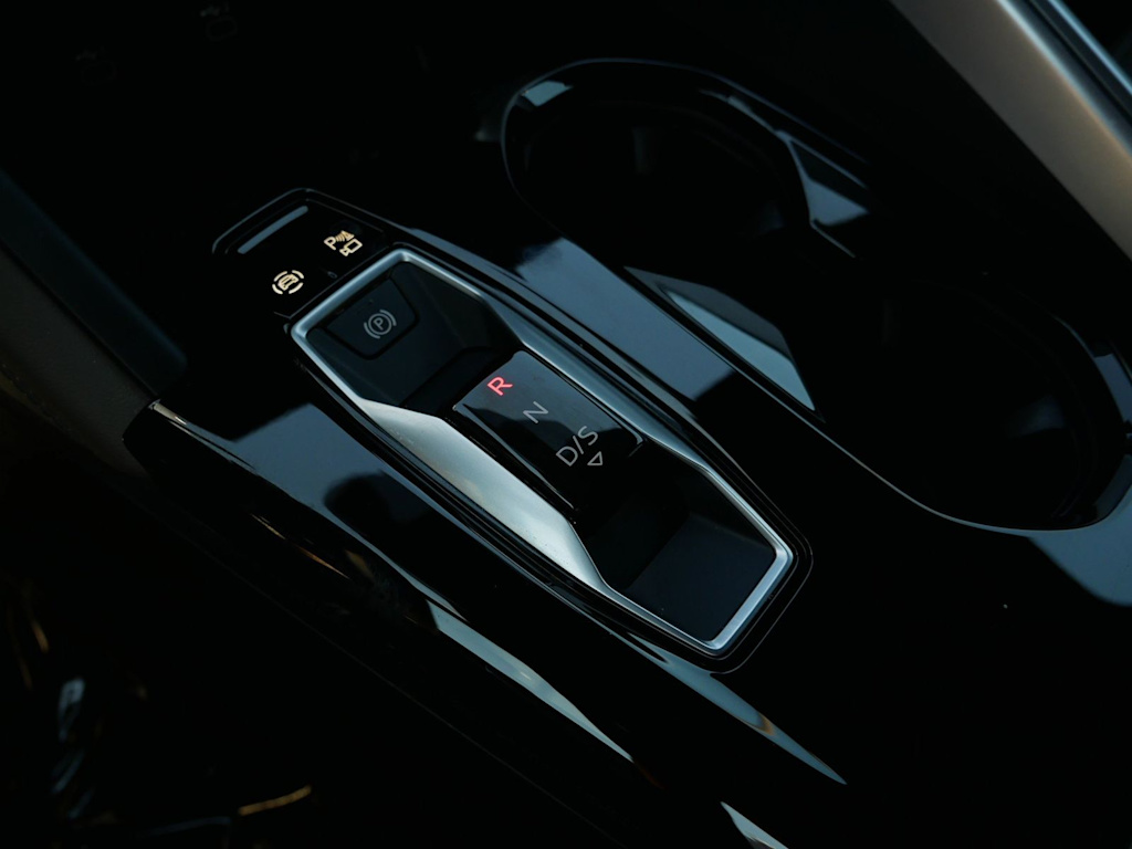 Thumbnail: 2025 Audi Q5 - 23