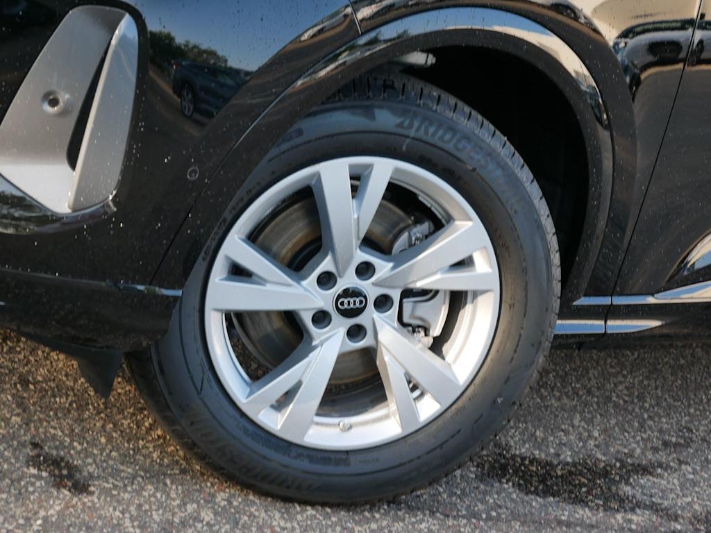 Thumbnail: 2026 Audi Q5 - 6
