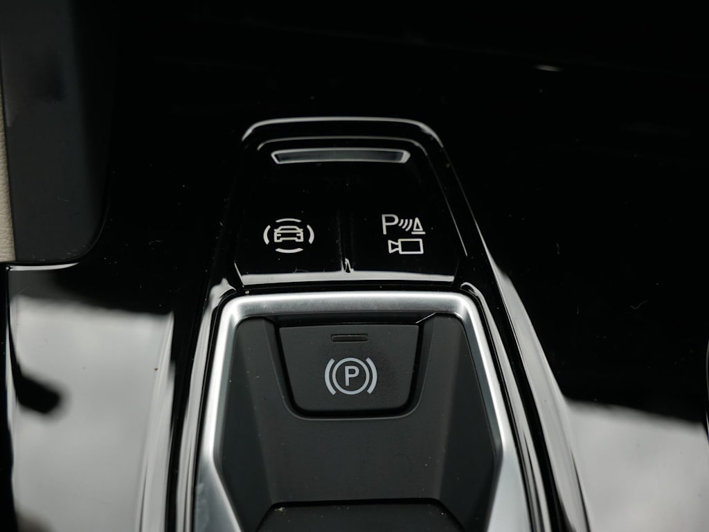 Thumbnail: 2025 Audi Q5 - 23