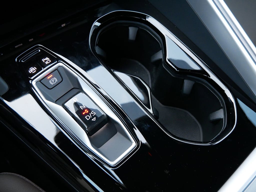 Thumbnail: 2025 Audi Q5 - 12