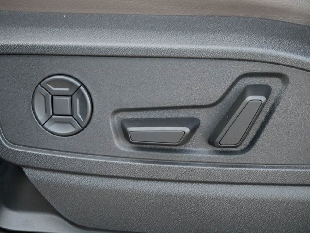 Thumbnail: 2025 Audi Q5 - 20