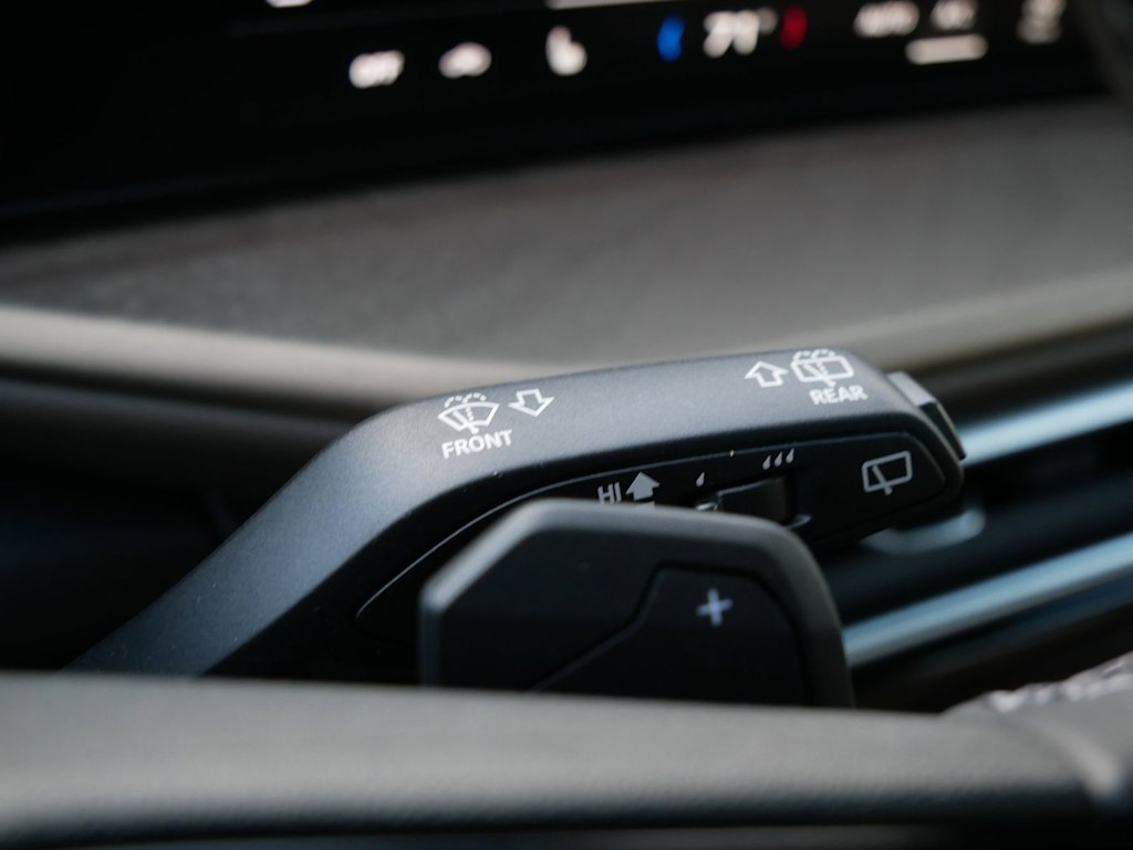 Thumbnail: 2025 Audi Q5 - 25