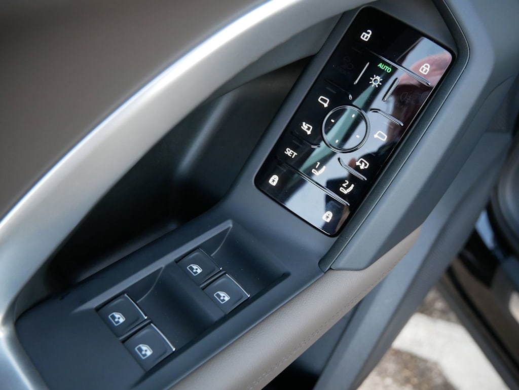 Thumbnail: 2025 Audi Q5 - 19