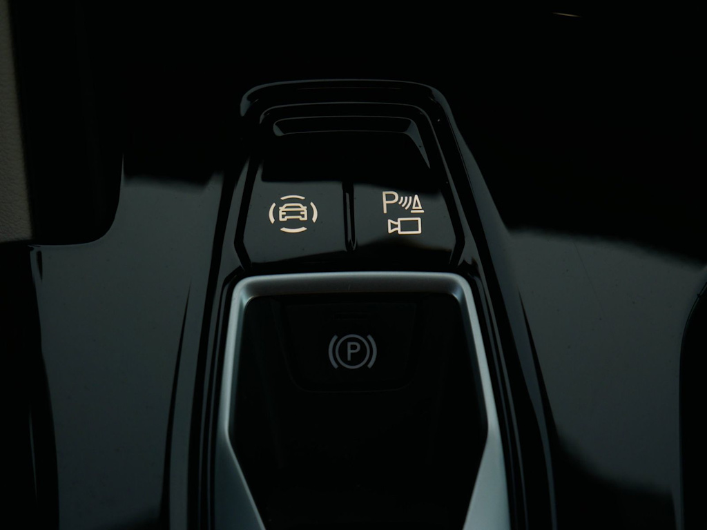 Thumbnail: 2025 Audi Q5 - 23