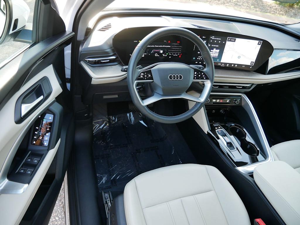 Thumbnail: 2025 Audi Q5 - 2