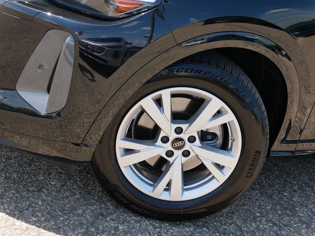 Thumbnail: 2025 Audi Q5 - 6