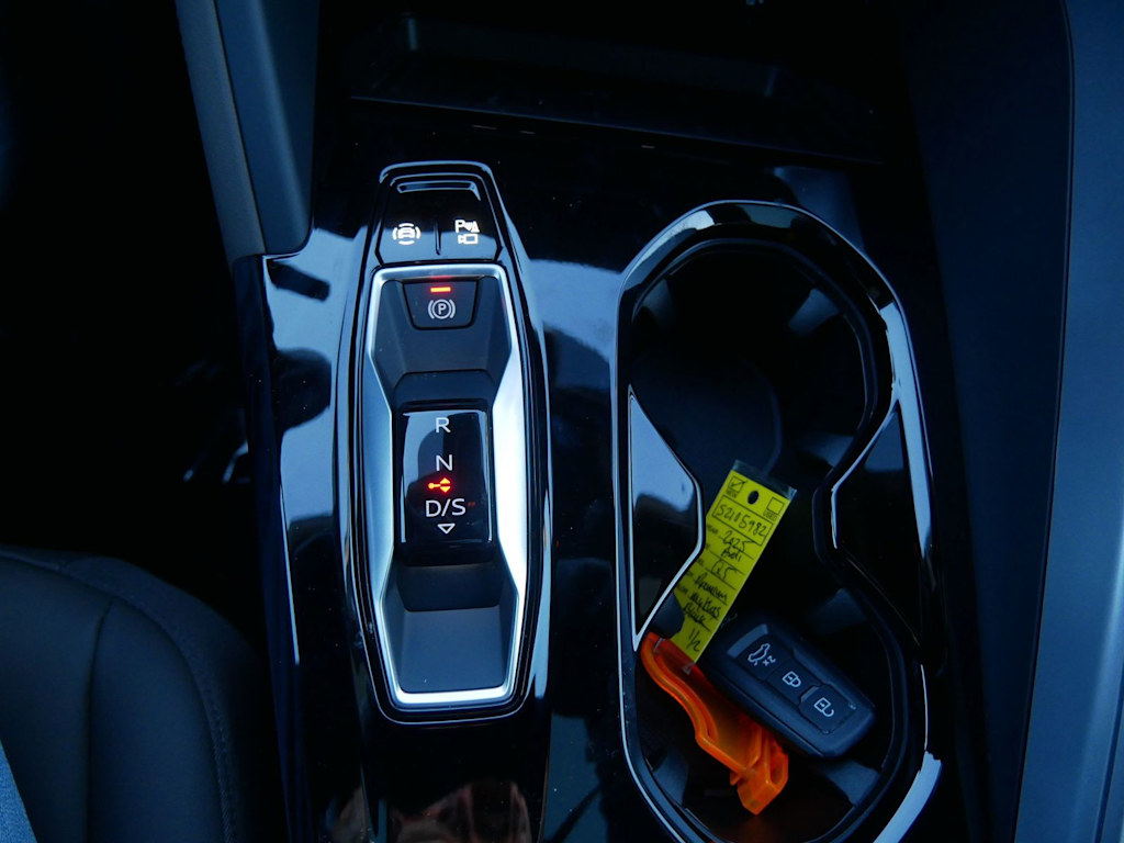 Thumbnail: 2025 Audi Q5 - 19