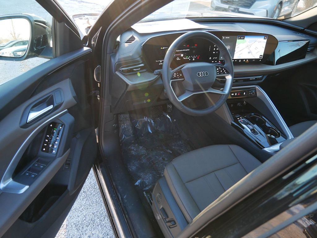 Thumbnail: 2025 Audi Q5 - 2