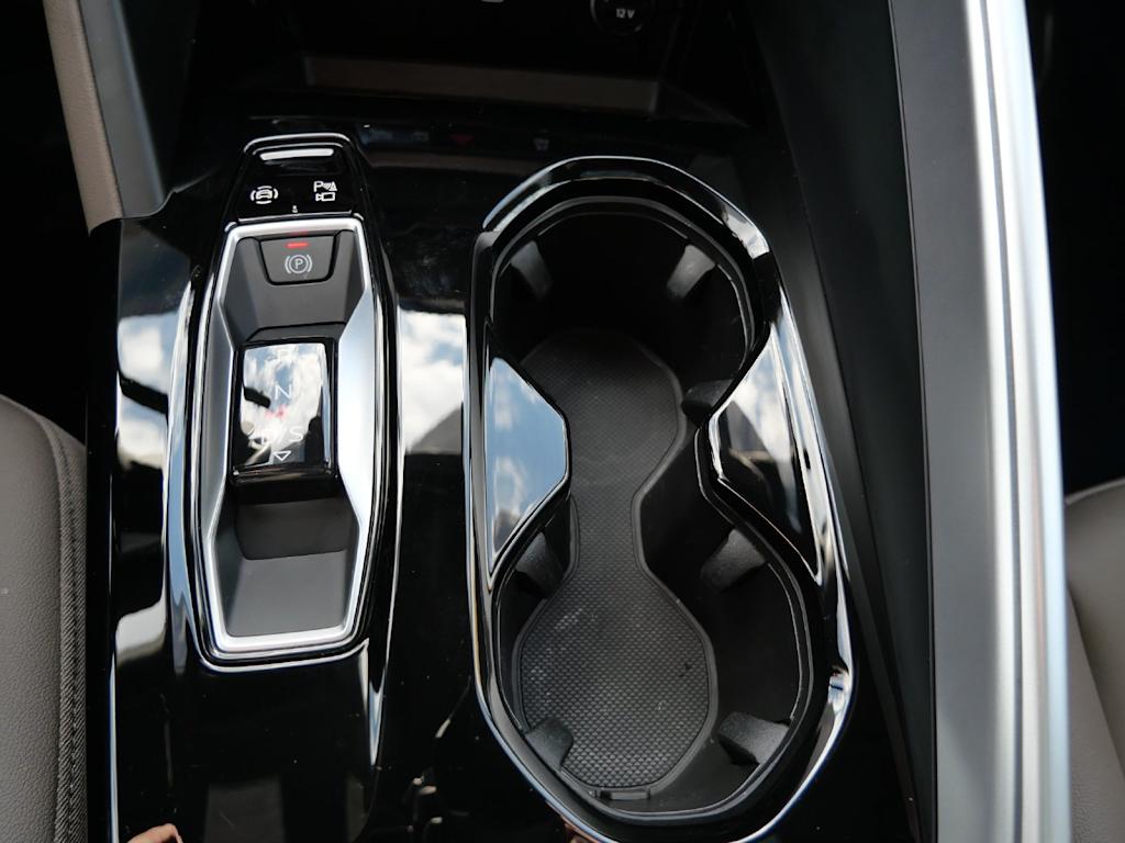 Thumbnail: 2025 Audi Q5 - 9