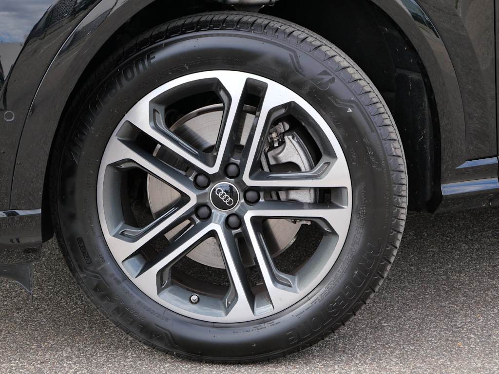 Thumbnail: 2025 Audi Q5 - 5