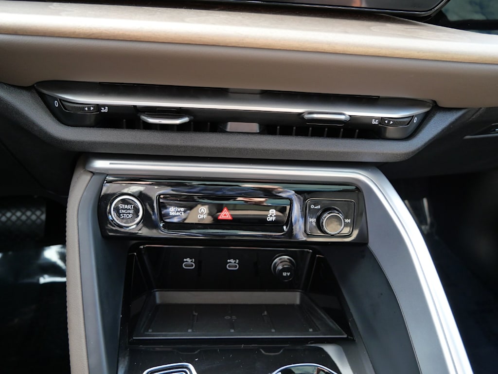 Thumbnail: 2025 Audi Q5 - 19