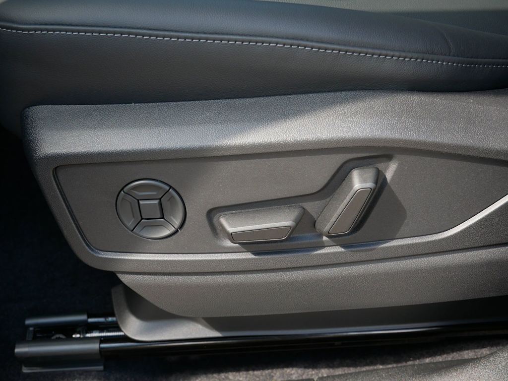 Thumbnail: 2026 Audi Q5 - 18