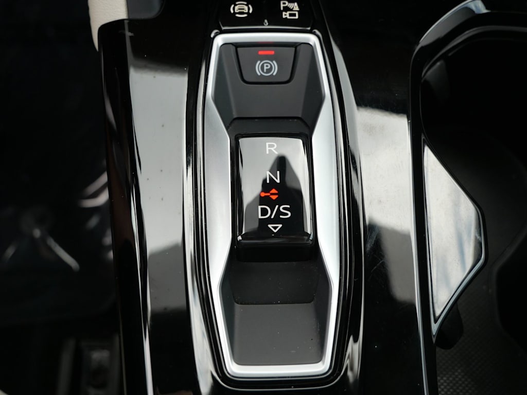 Thumbnail: 2025 Audi Q5 - 11