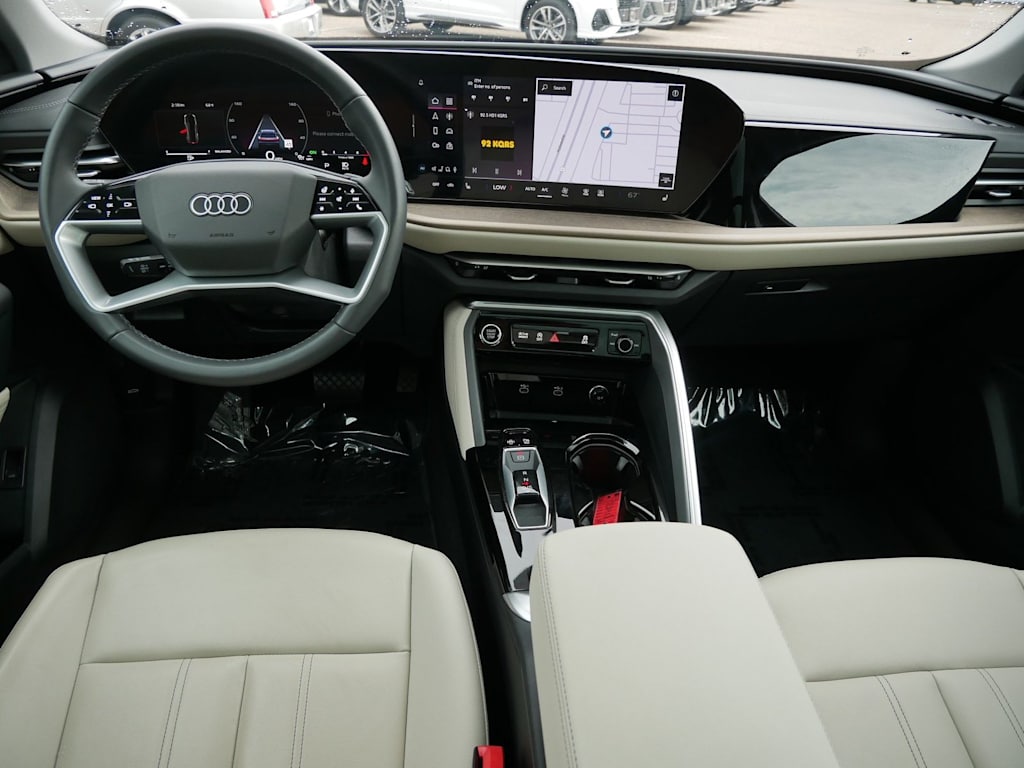 Thumbnail: 2025 Audi Q5 - 9
