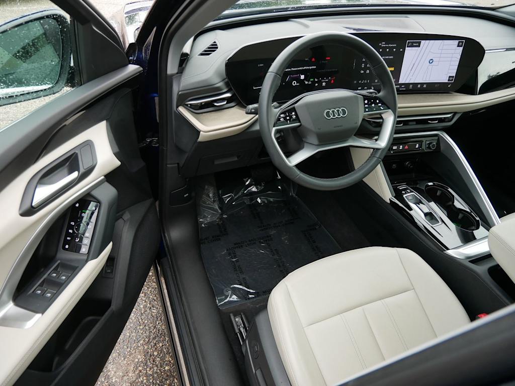 Thumbnail: 2025 Audi Q5 - 2