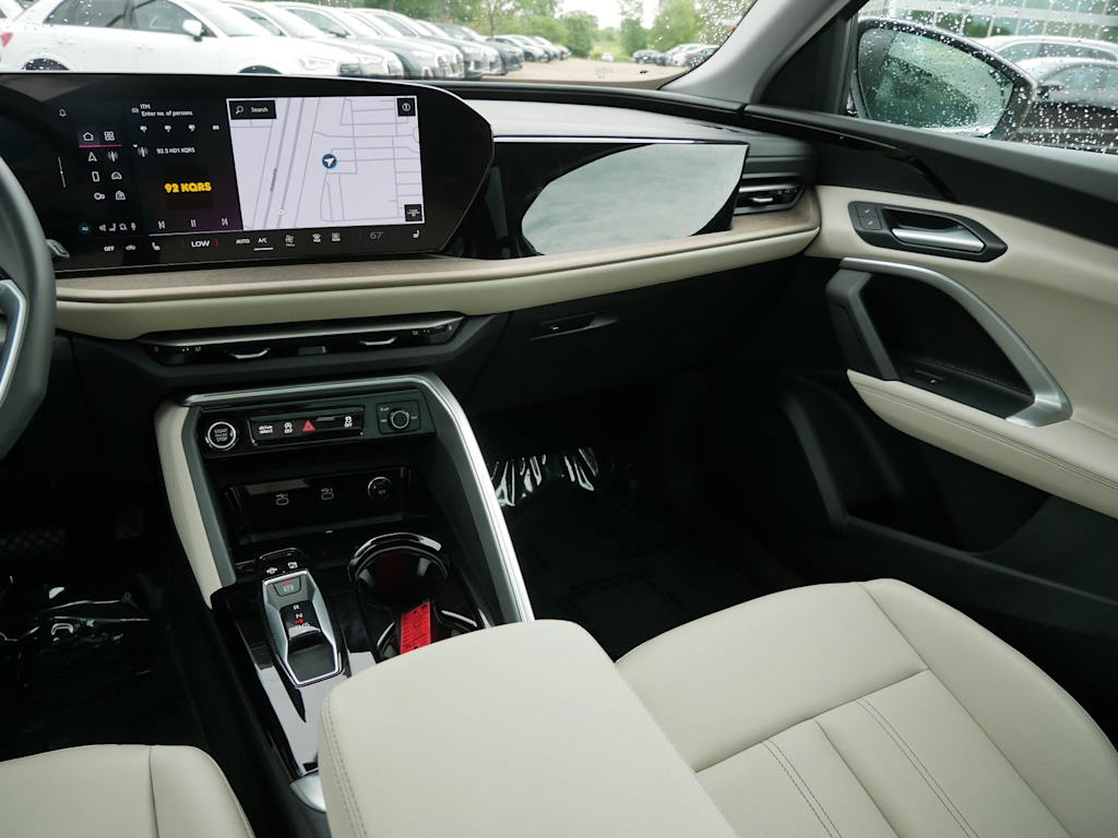 Thumbnail: 2025 Audi Q5 - 10