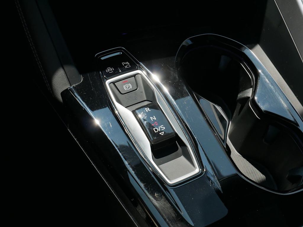 Thumbnail: 2025 Audi Q5 - 11