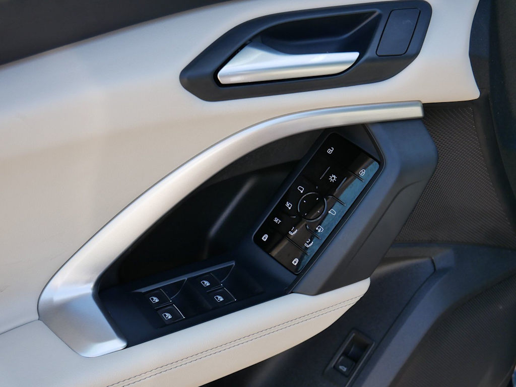 Thumbnail: 2025 Audi Q5 - 18