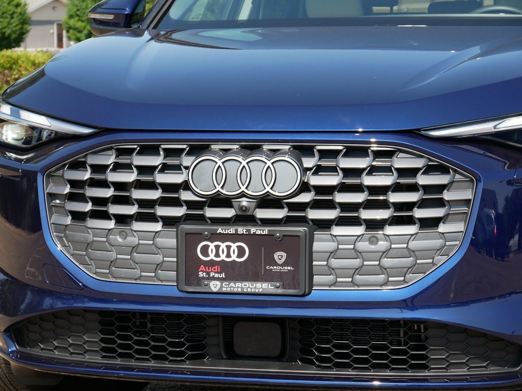 Thumbnail: 2025 Audi Q5 - 4