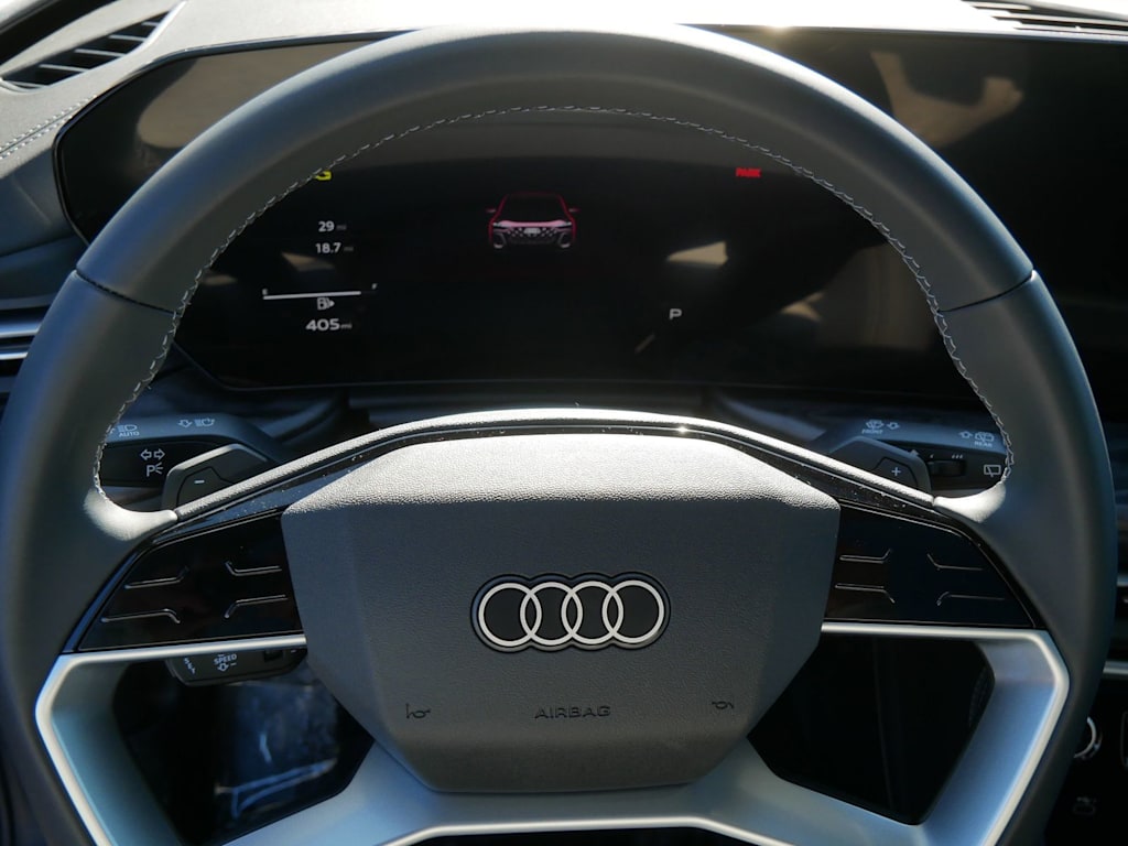 Thumbnail: 2025 Audi Q5 - 21