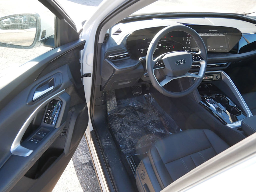 Thumbnail: 2025 Audi Q5 - 2