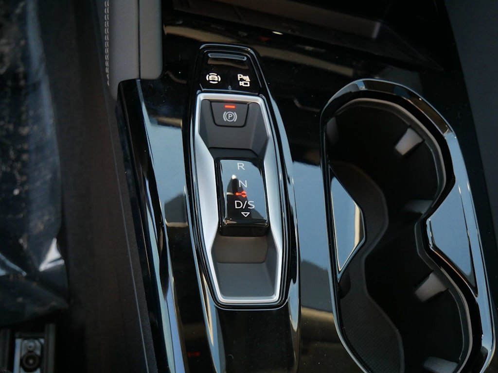 Thumbnail: 2025 Audi Q5 - 9