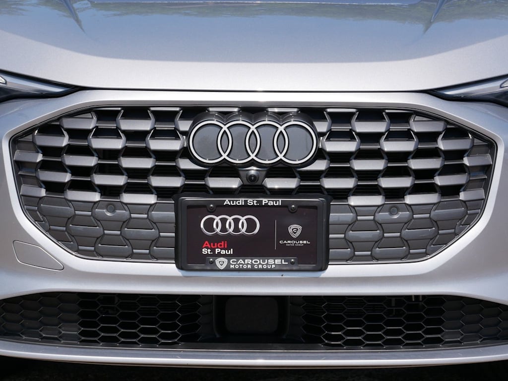 Thumbnail: 2025 Audi Q5 - 4