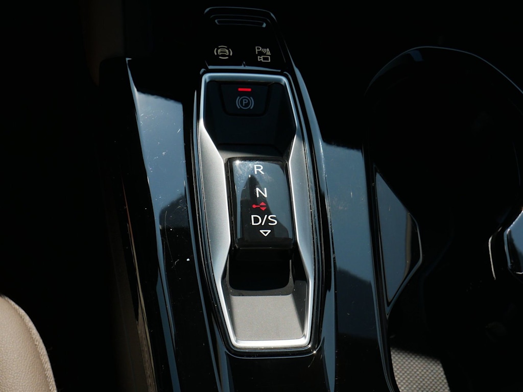 Thumbnail: 2025 Audi Q5 - 10