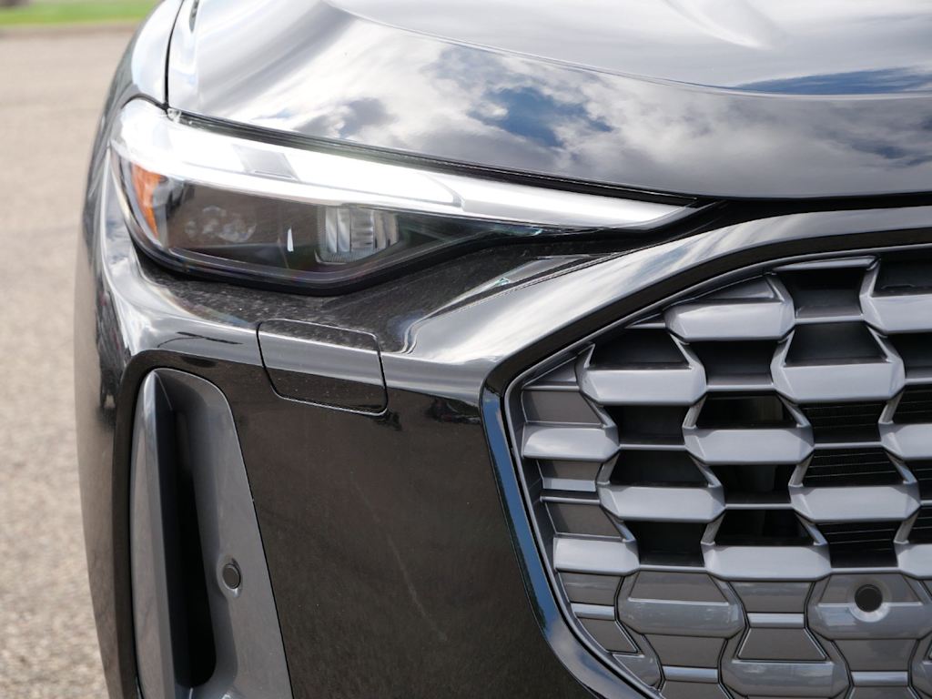 Thumbnail: 2026 Audi Q5 - 13