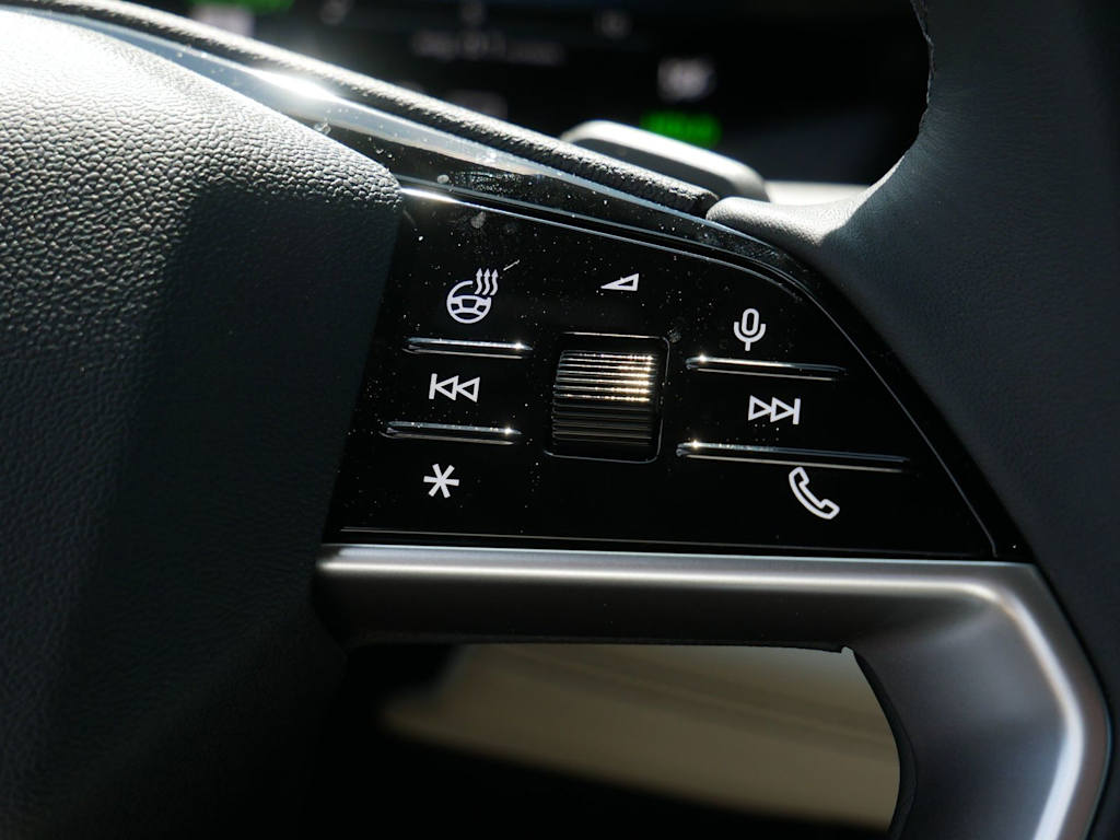 Thumbnail: 2027 Audi Q6 e-tron - 29