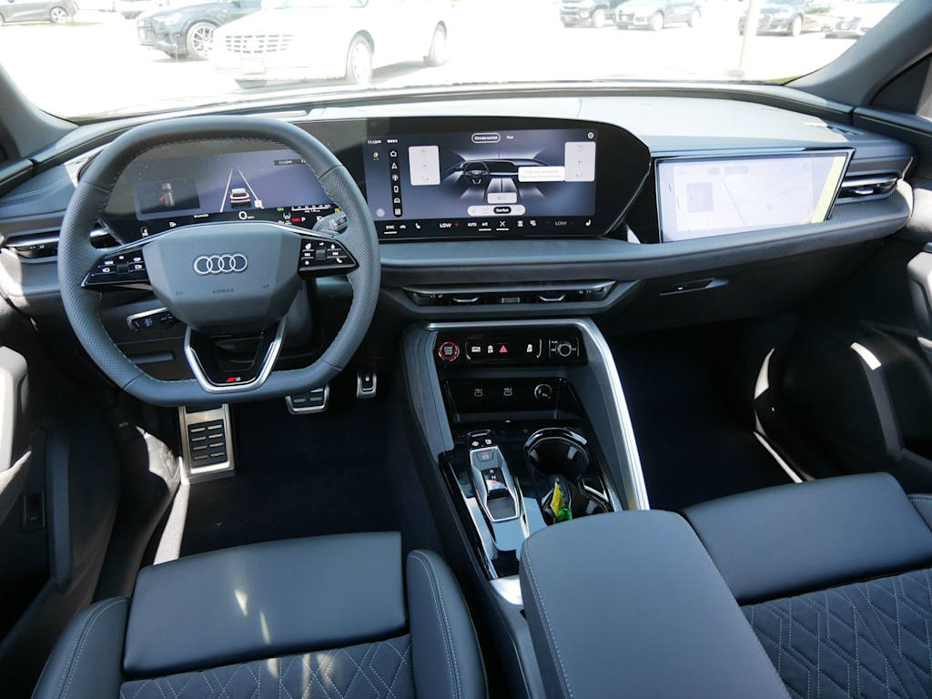 Thumbnail: 2026 Audi SQ5 - 7