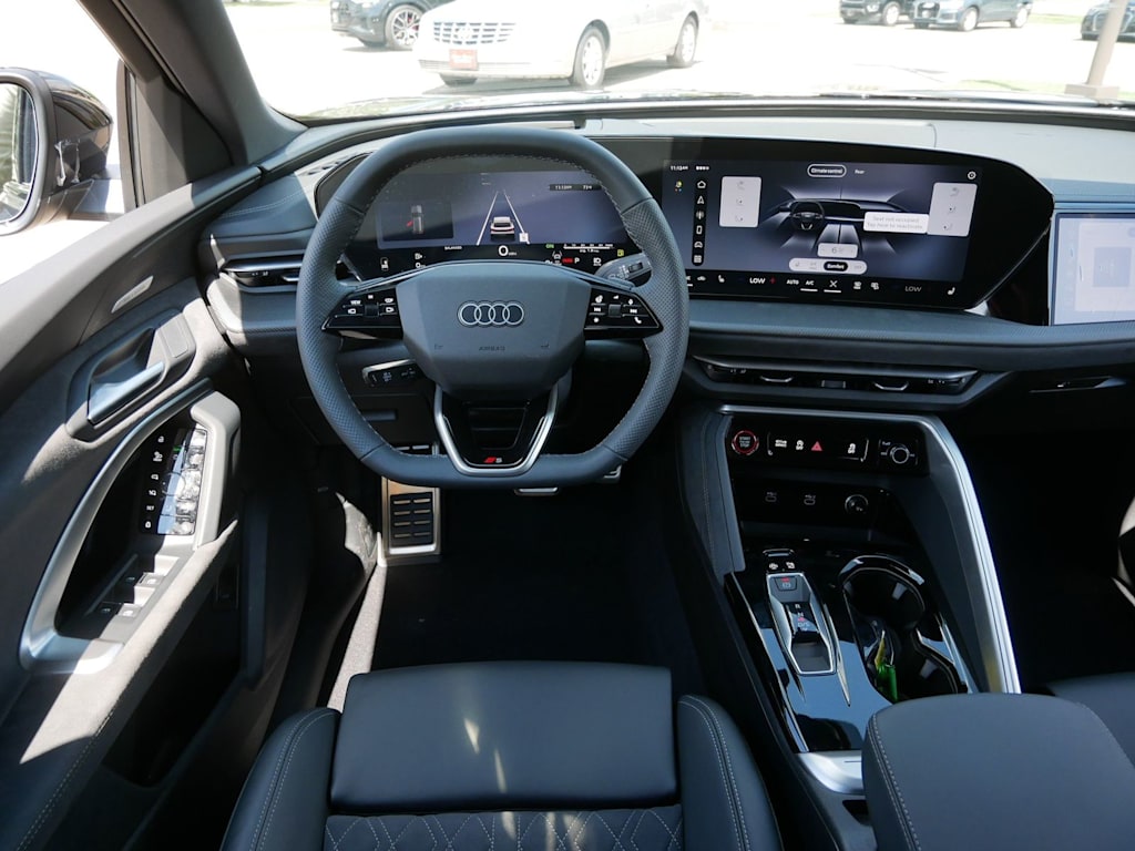 Thumbnail: 2026 Audi SQ5 - 2