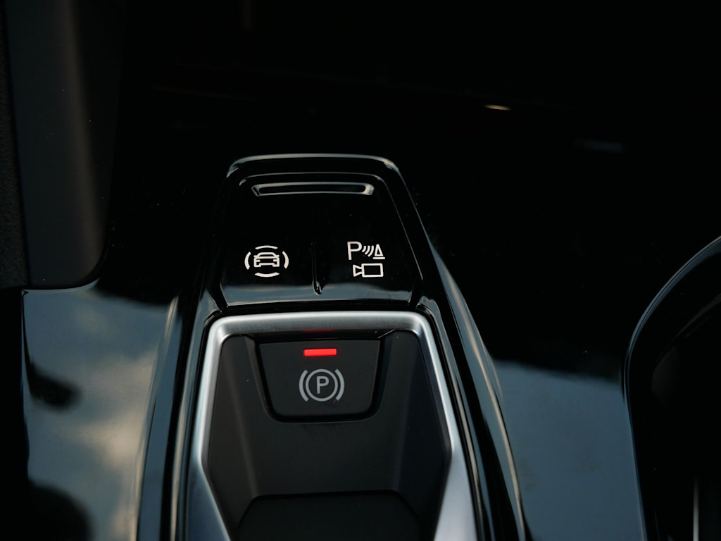 Thumbnail: 2026 Audi SQ5 - 25