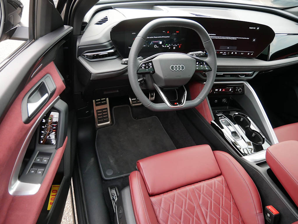 Thumbnail: 2025 Audi SQ5 - 2