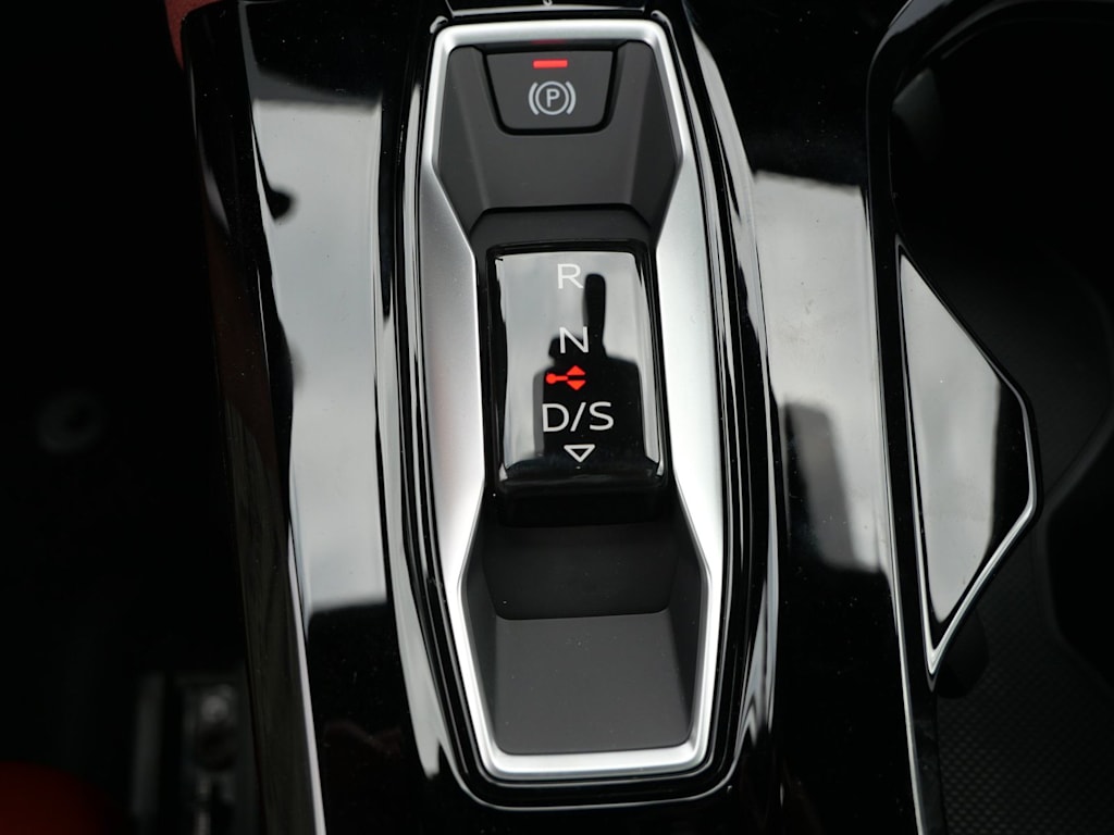 Thumbnail: 2026 Audi SQ5 - 10