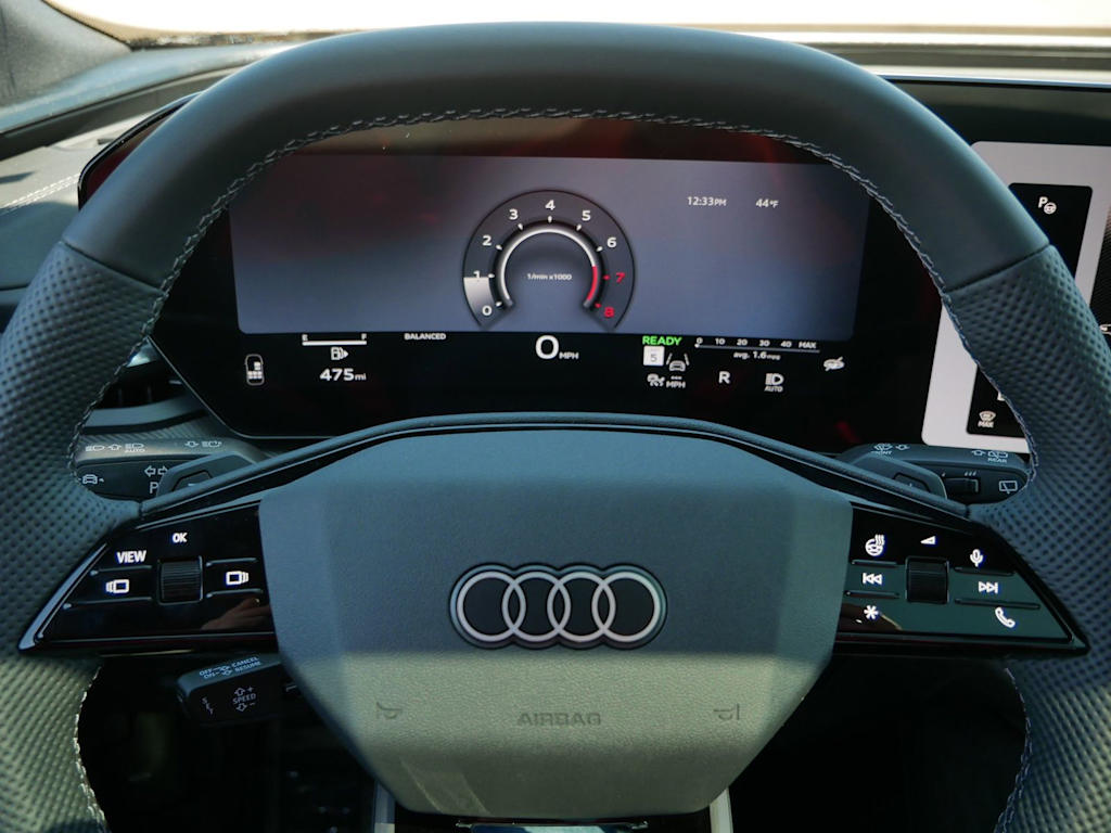 Thumbnail: 2026 Audi SQ5 - 26