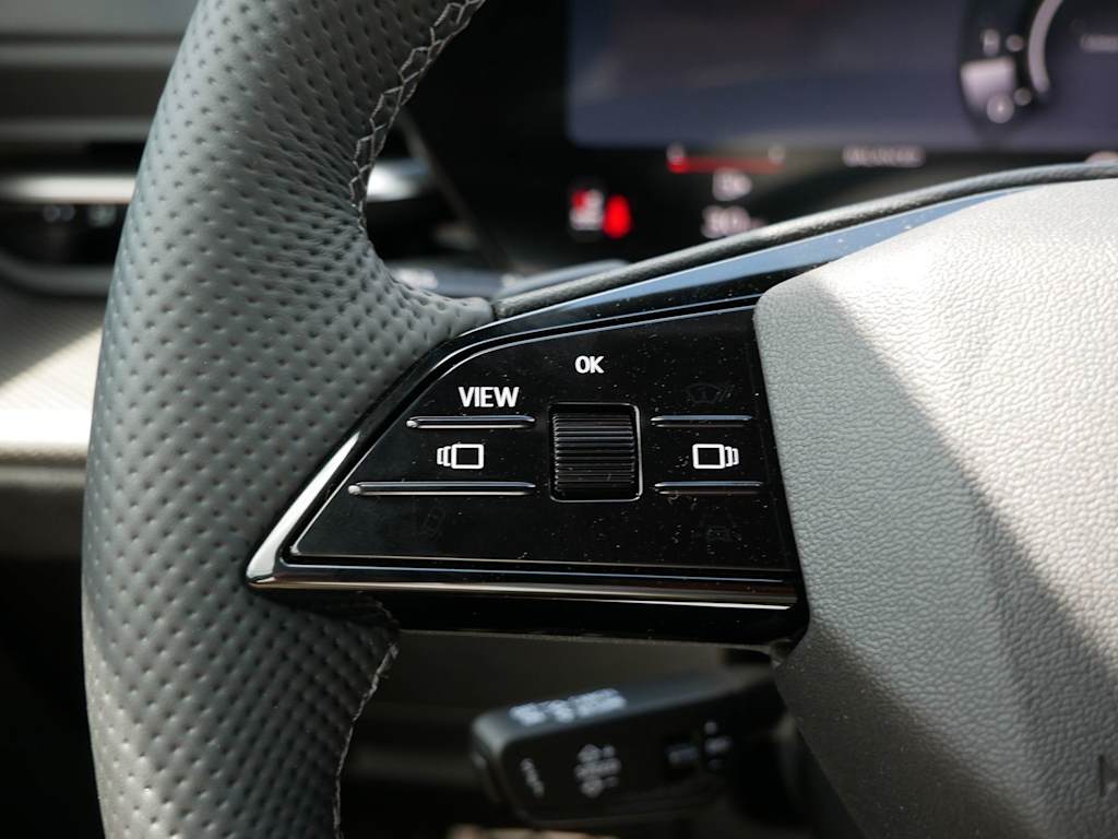 Thumbnail: 2026 Audi SQ5 - 27