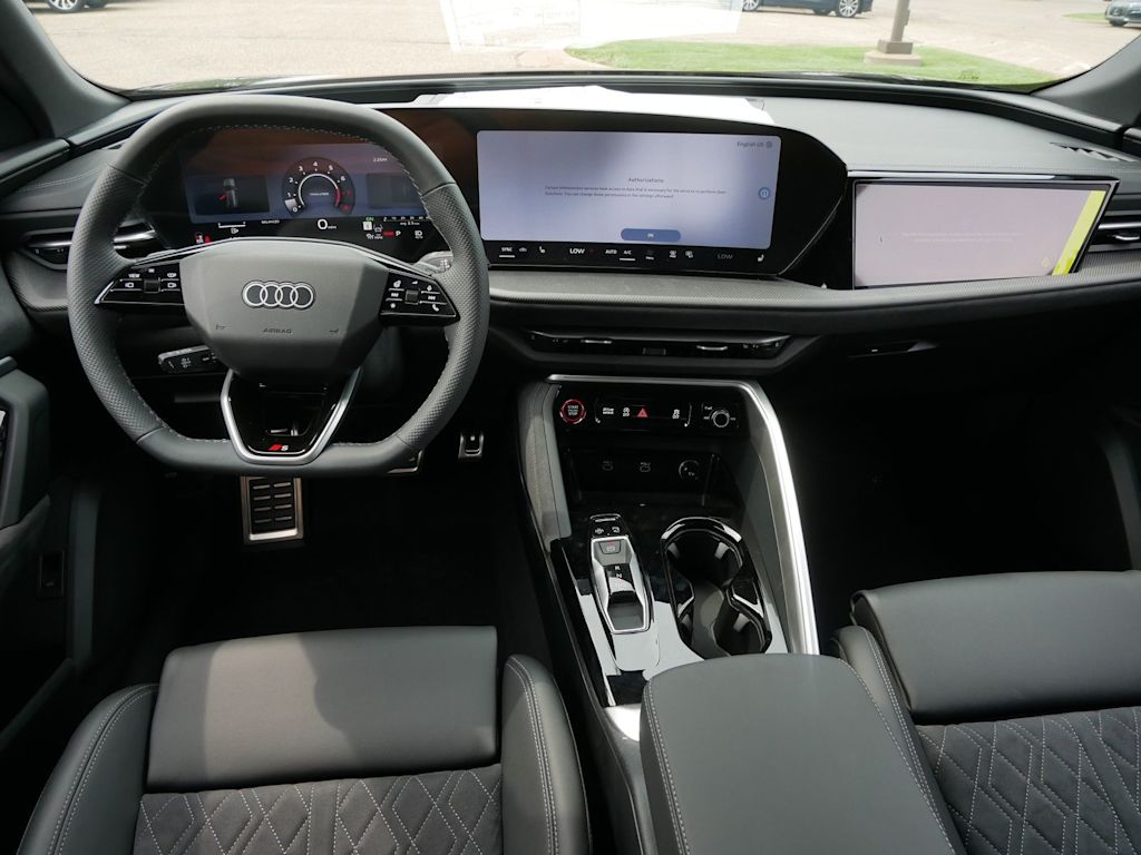 Thumbnail: 2026 Audi SQ5 - 9