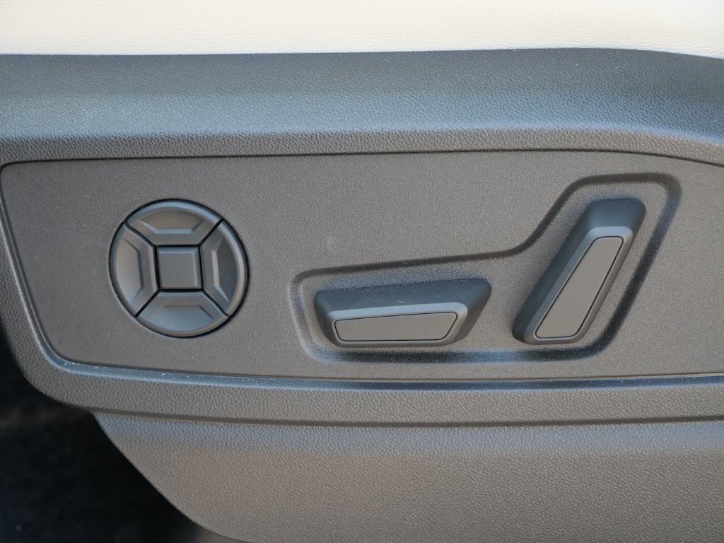 Thumbnail: 2026 Audi Q5 - 15